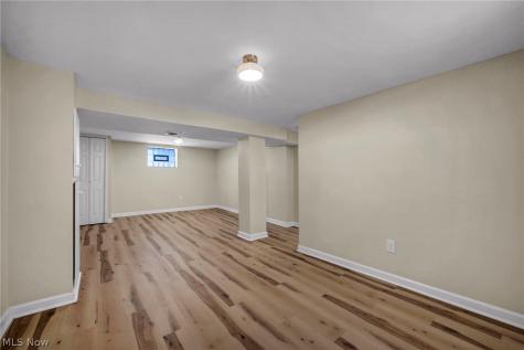 1345 Cove Avenue Lakewood OH 44107