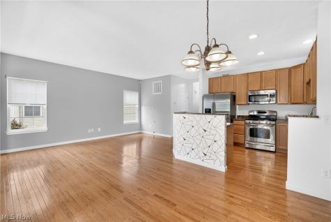119 River Rock Way Berea OH 44017