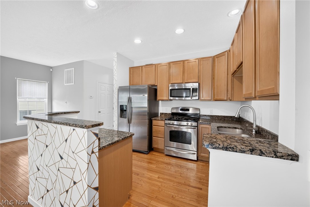 119 River Rock Way Berea OH 44017