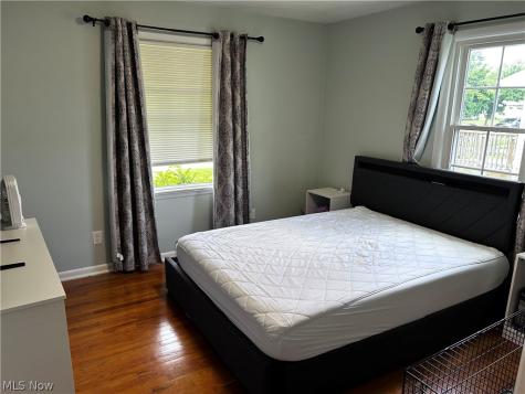 327 Beebe Avenue Elyria OH 44035