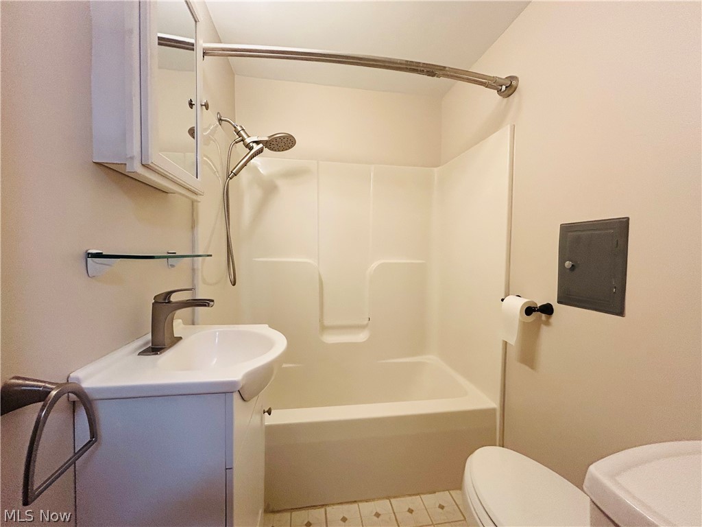 3370 W Bailey Road Cuyahoga Falls OH 44221