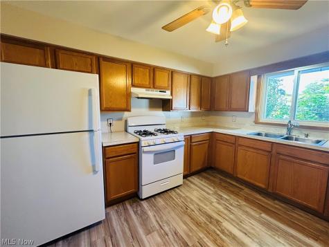 3370 W Bailey Road Cuyahoga Falls OH 44221