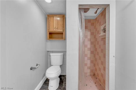 13702 Wainstead Avenue Cleveland OH 44111