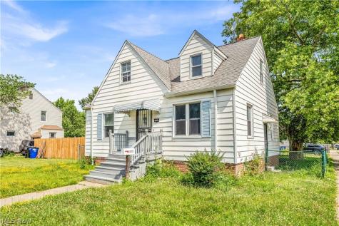 13702 Wainstead Avenue Cleveland OH 44111