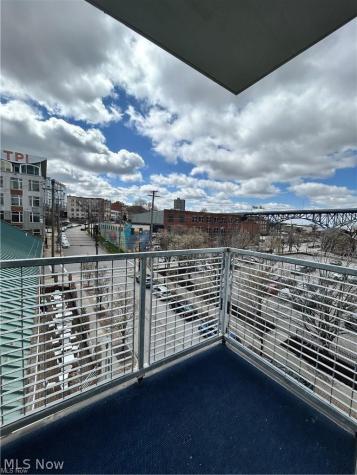 1237 Washington Avenue Cleveland OH 44113