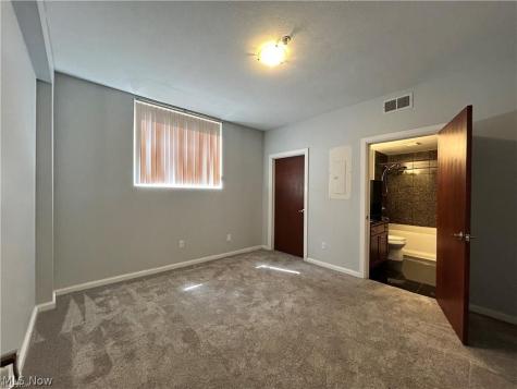 1237 Washington Avenue Cleveland OH 44113