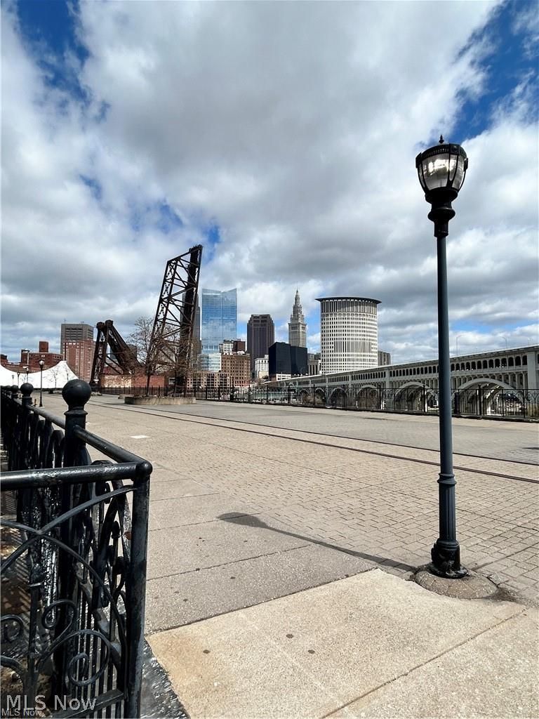 1237 Washington Avenue Cleveland OH 44113