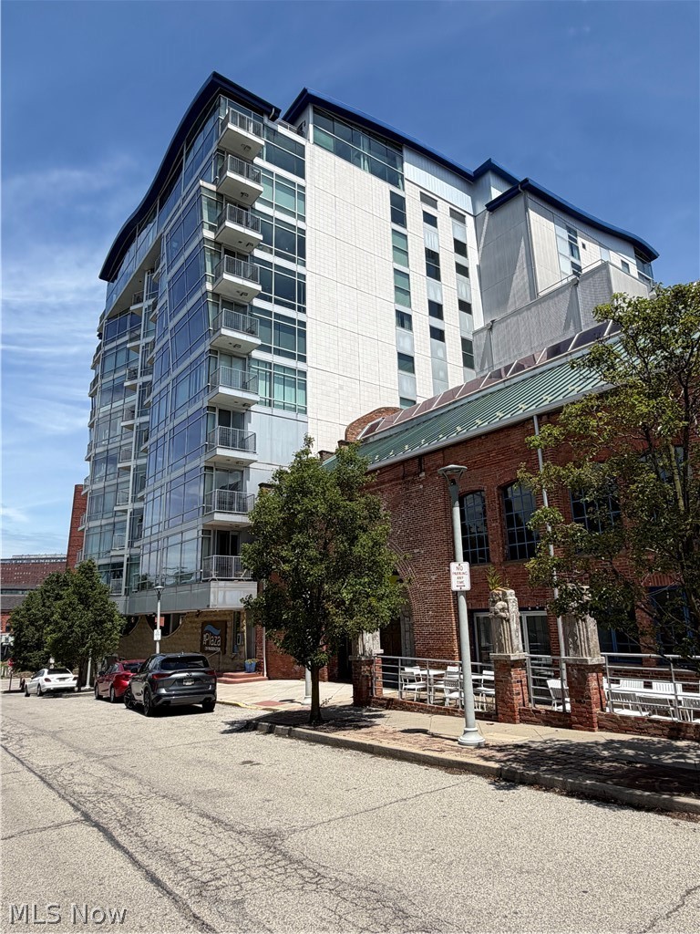 1237 Washington Avenue Cleveland OH 44113