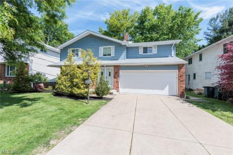 23721 Greenlawn Avenue Beachwood OH 44122