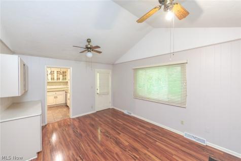23721 Greenlawn Avenue Beachwood OH 44122