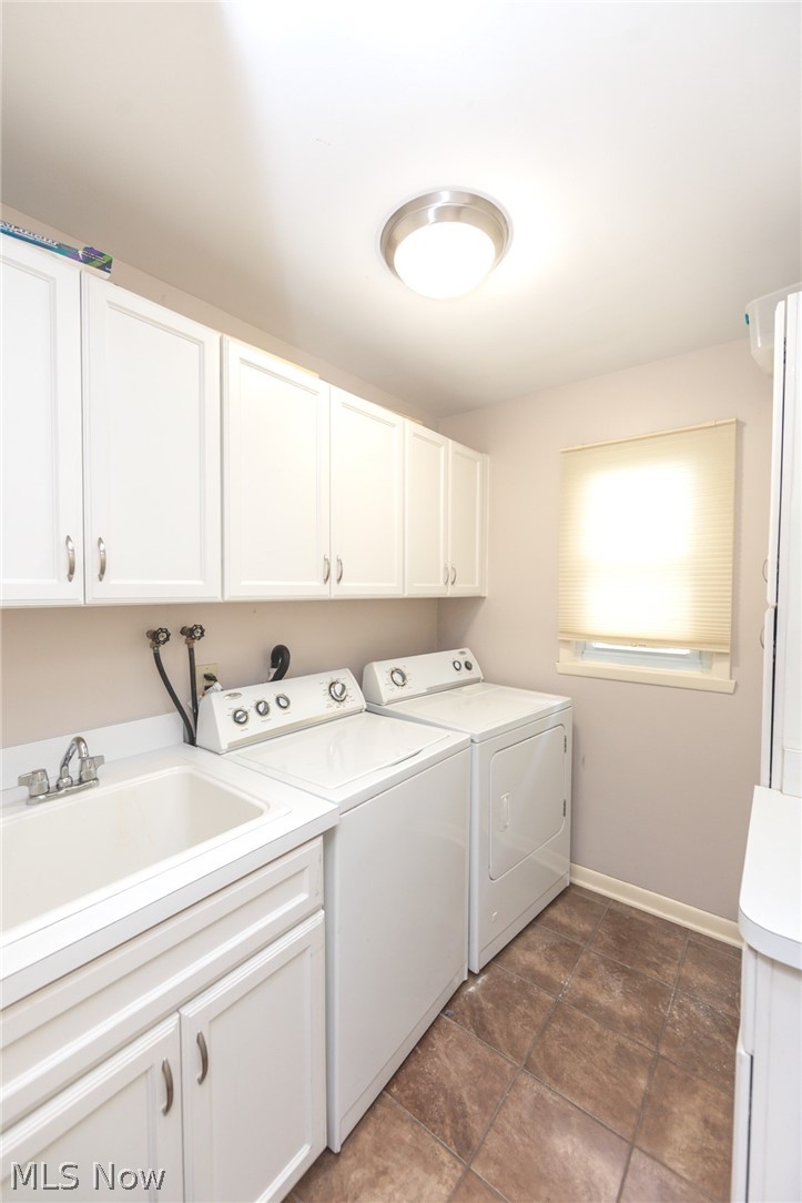 23721 Greenlawn Avenue Beachwood OH 44122
