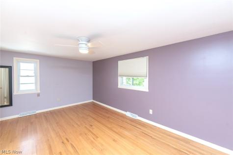 23721 Greenlawn Avenue Beachwood OH 44122