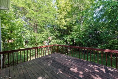 23721 Greenlawn Avenue Beachwood OH 44122