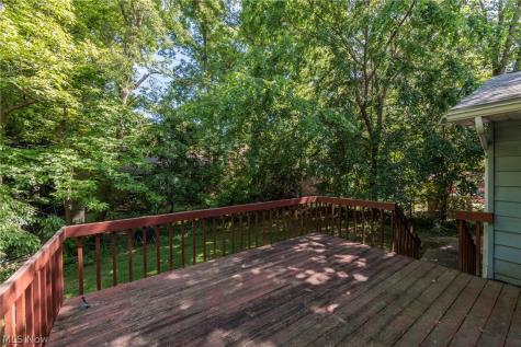 23721 Greenlawn Avenue Beachwood OH 44122