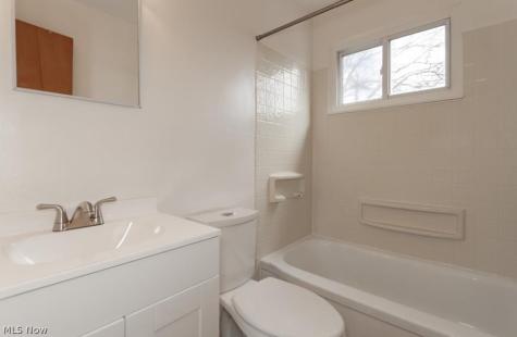 1543 Severn Lane Wickliffe OH 44092