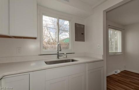1543 Severn Lane Wickliffe OH 44092