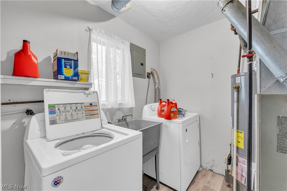 14152 Berwyn Avenue Cleveland OH 44111