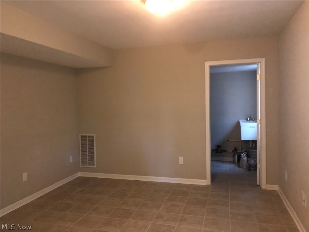 1925 E 86th Street Cleveland OH 44106