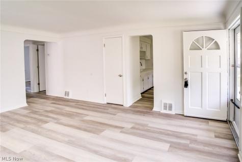 4407 Woodway Avenue Parma OH 44134