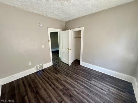 866 Beardsley Street Akron OH 44311