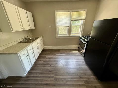 866 Beardsley Street Akron OH 44311