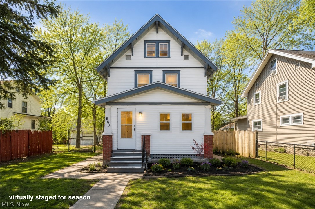 960 Whittier Avenue Akron OH 44320