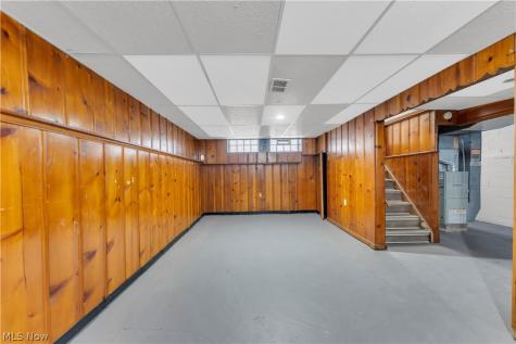 22501 Arms Avenue Euclid OH 44123