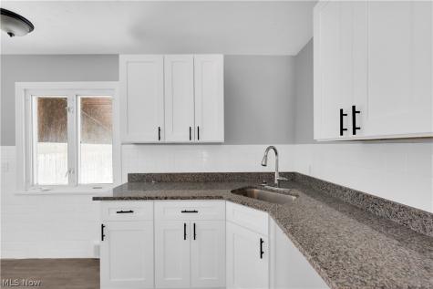 22501 Arms Avenue Euclid OH 44123