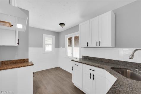 22501 Arms Avenue Euclid OH 44123