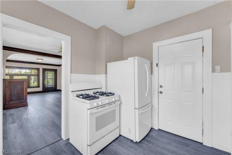 9404 Cardwell Avenue Cleveland OH 44105