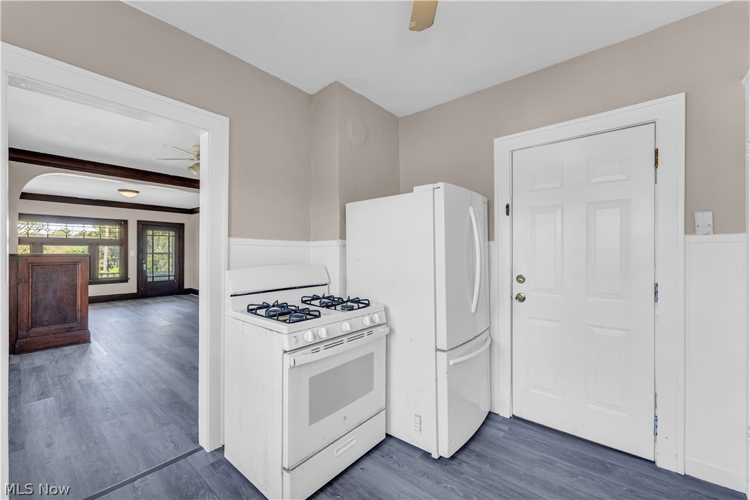 9404 Cardwell Avenue Cleveland OH 44105