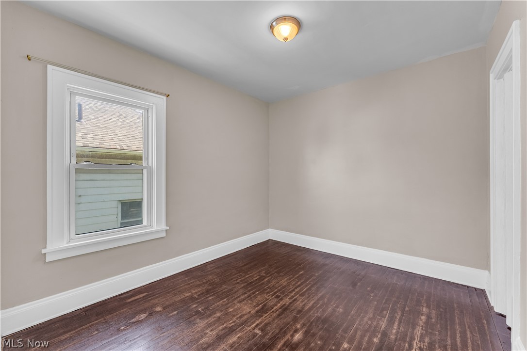 9404 Cardwell Avenue Cleveland OH 44105