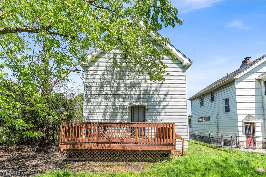 9404 Cardwell Avenue Cleveland OH 44105