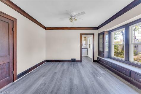 9404 Cardwell Avenue Cleveland OH 44105