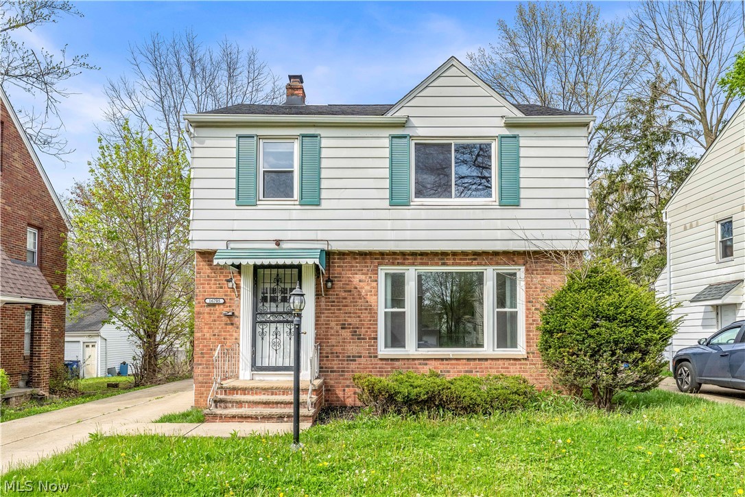 16705 Glendale Avenue Cleveland OH 44128
