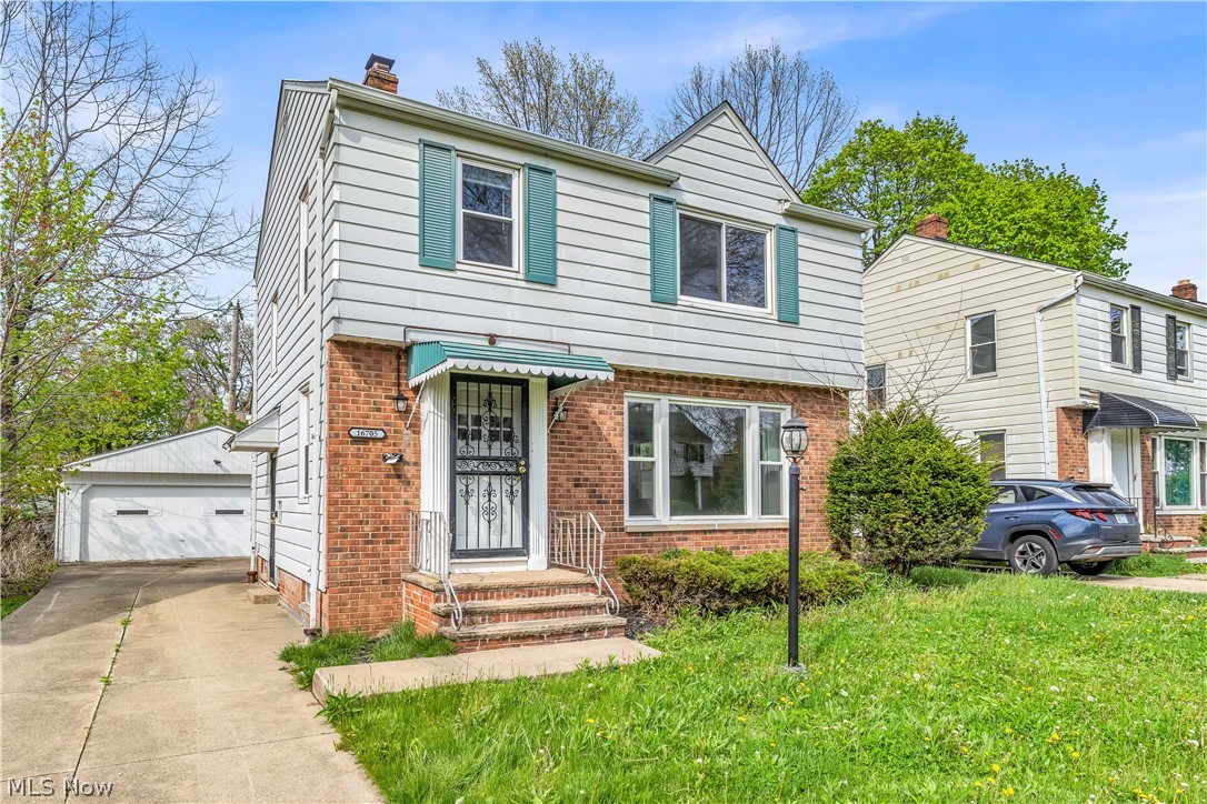 16705 Glendale Avenue Cleveland OH 44128