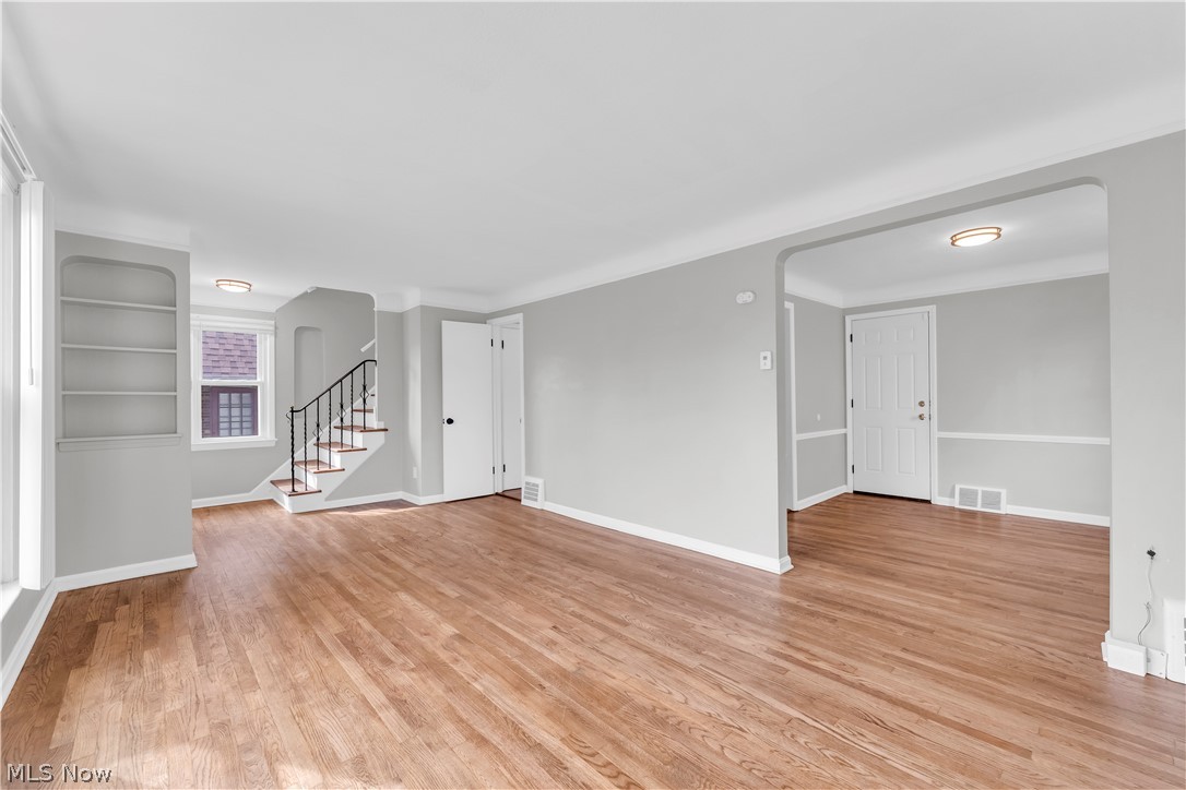 16705 Glendale Avenue Cleveland OH 44128