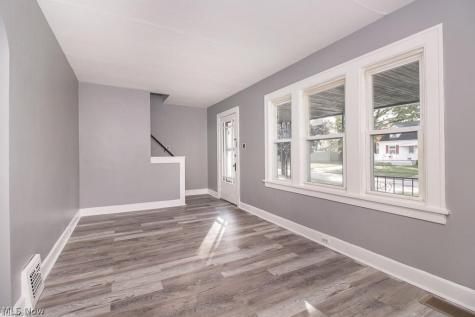 4520 Kenmore Avenue Parma OH 44134