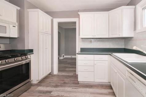 4520 Kenmore Avenue Parma OH 44134