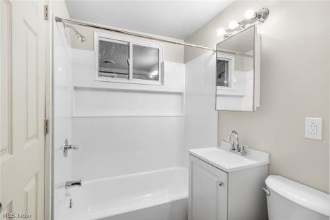 167 N Seiberling Street Akron OH 44305