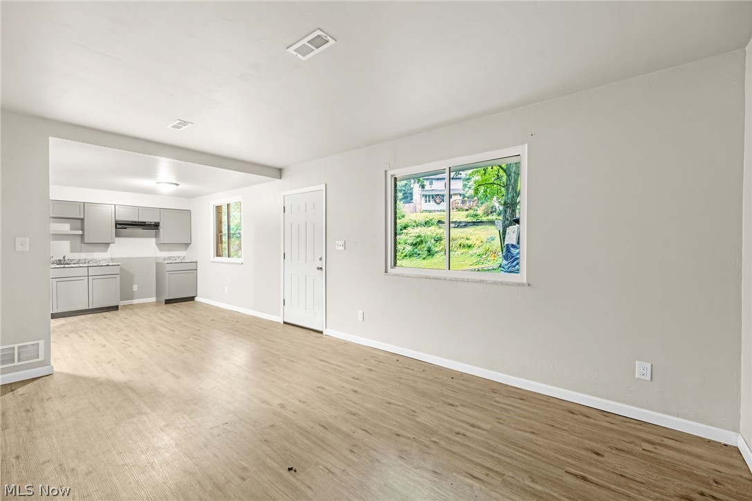 167 N Seiberling Street Akron OH 44305