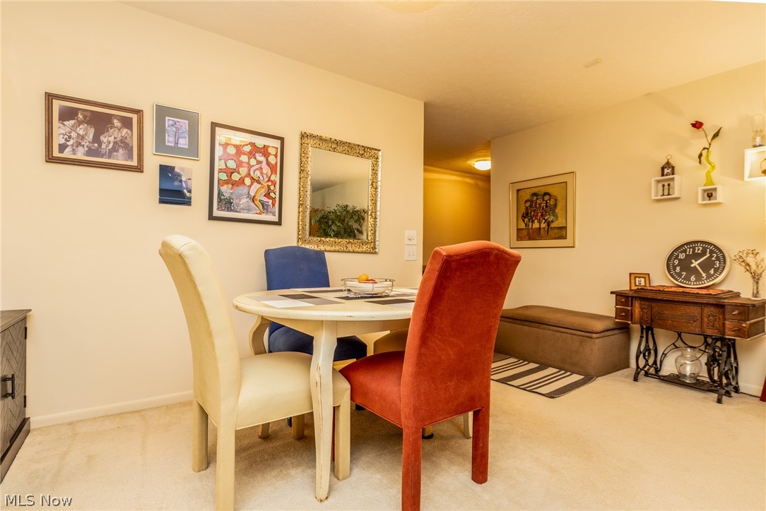 2112 Acacia Park Drive Lyndhurst OH 44124