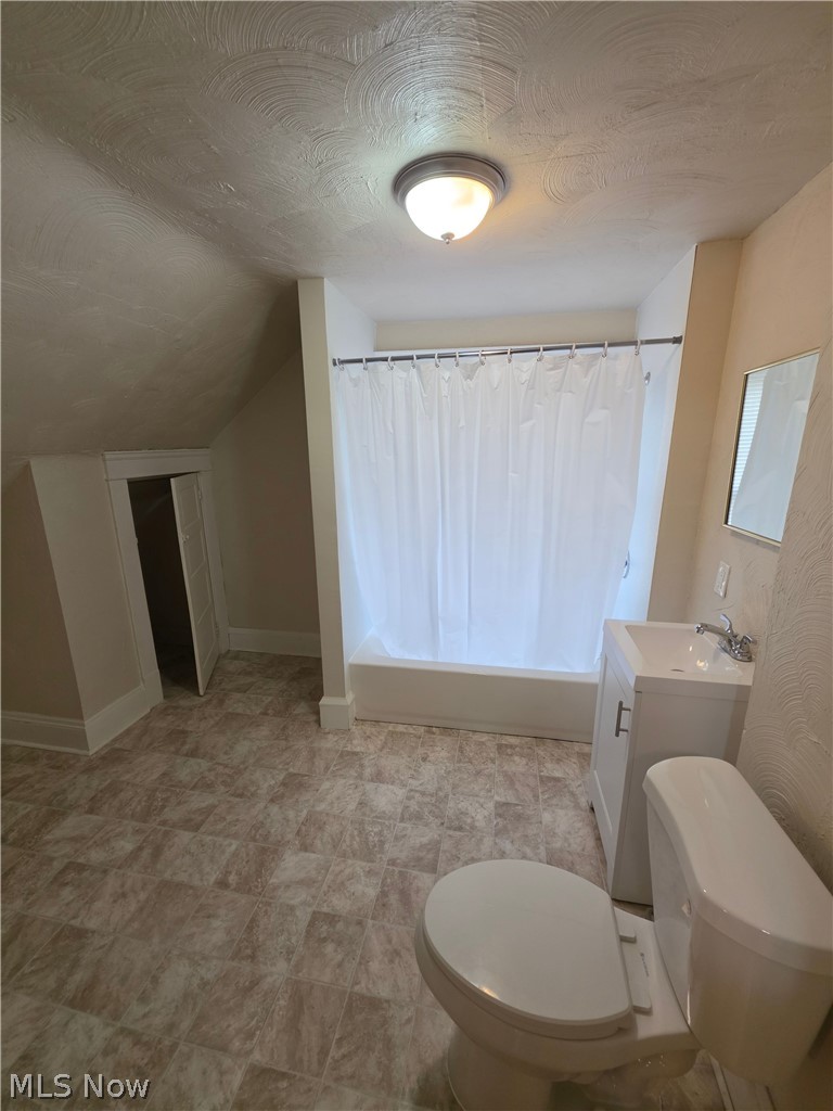 12413 Saywell Avenue Cleveland OH 44108