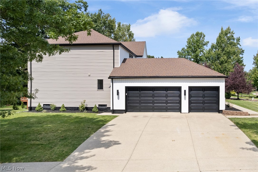 19286 Saratoga Trail Strongsville OH 44136