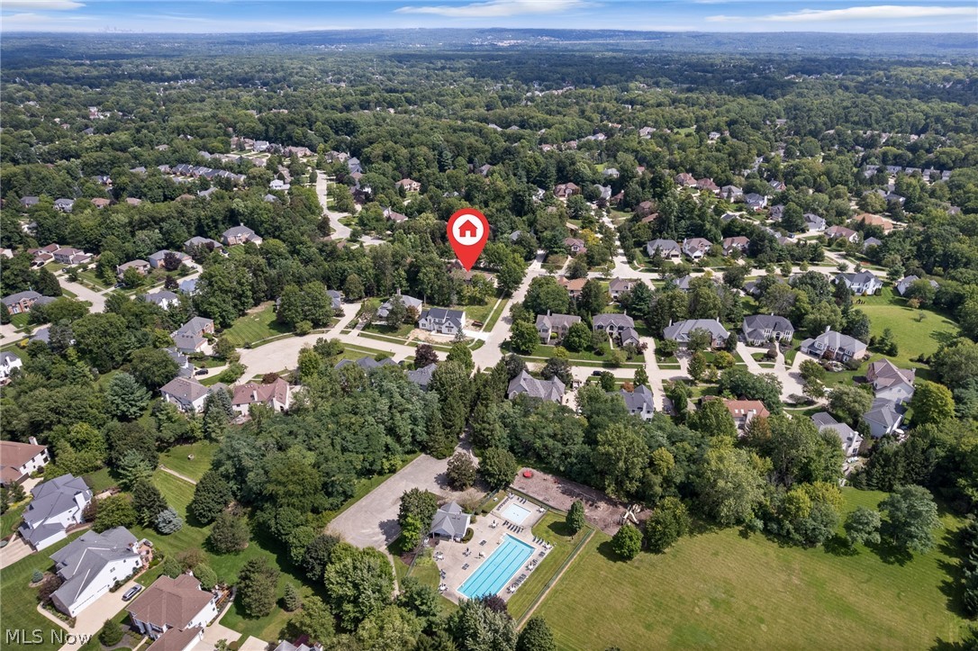 19286 Saratoga Trail Strongsville OH 44136
