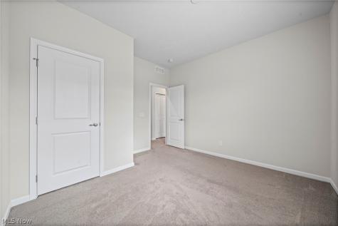 1424 Chateau Place Avon OH 44011