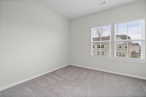 1424 Chateau Place Avon OH 44011
