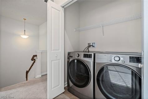 1424 Chateau Place Avon OH 44011