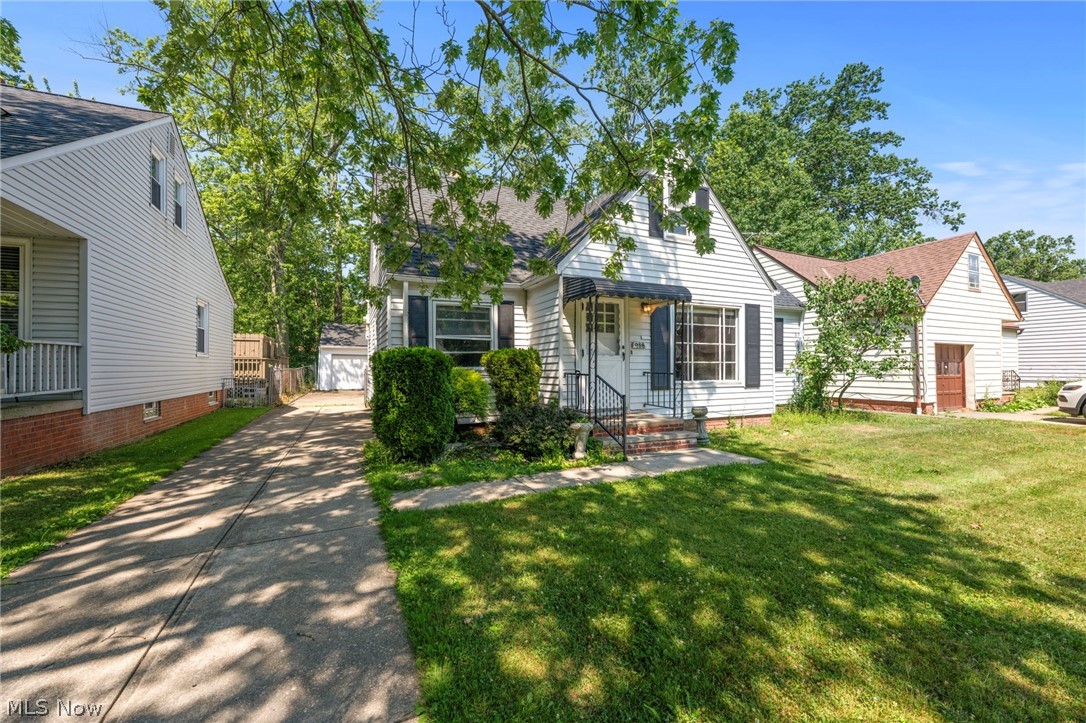 988 Glenside Road South Euclid OH 44121
