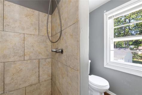 988 Glenside Road South Euclid OH 44121
